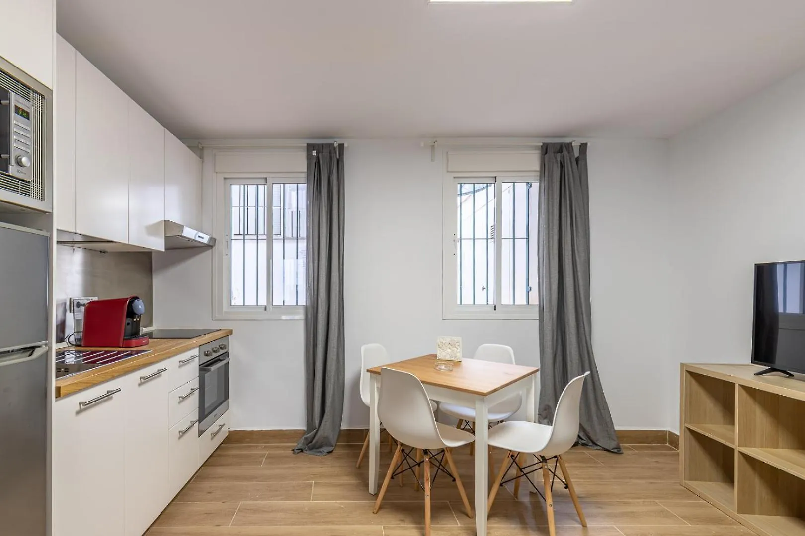 Homeabout Cervantes Apartments Malaga