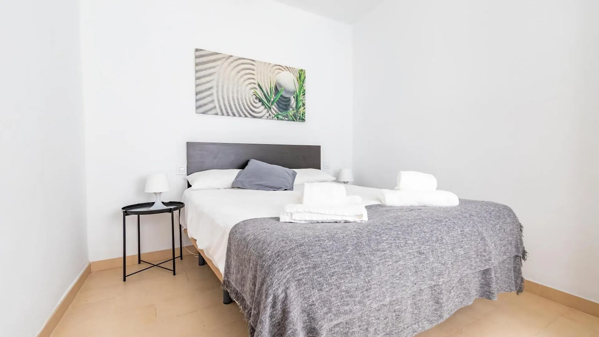 Homeabout Cervantes Apartments Malaga