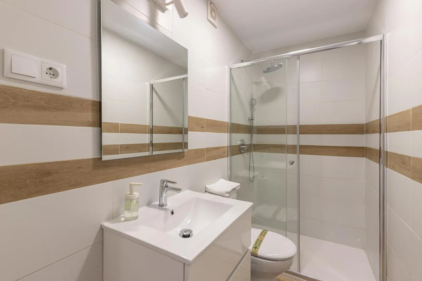 Homeabout Cervantes Apartments Malaga