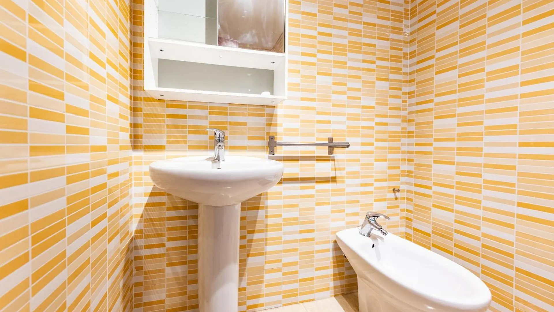 Homeabout Cervantes Apartments Malaga