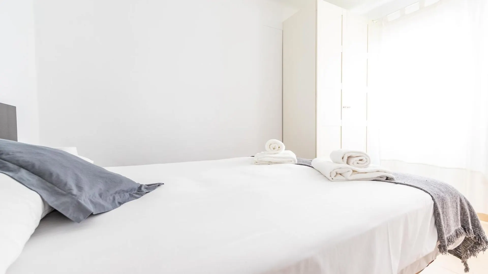 Homeabout Cervantes Apartments Malaga